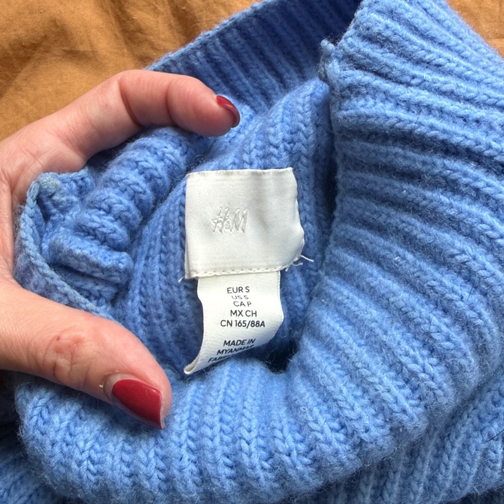 H&M Bright Blue Ribbed Turtleneck Sweater - Picture 2 of 3